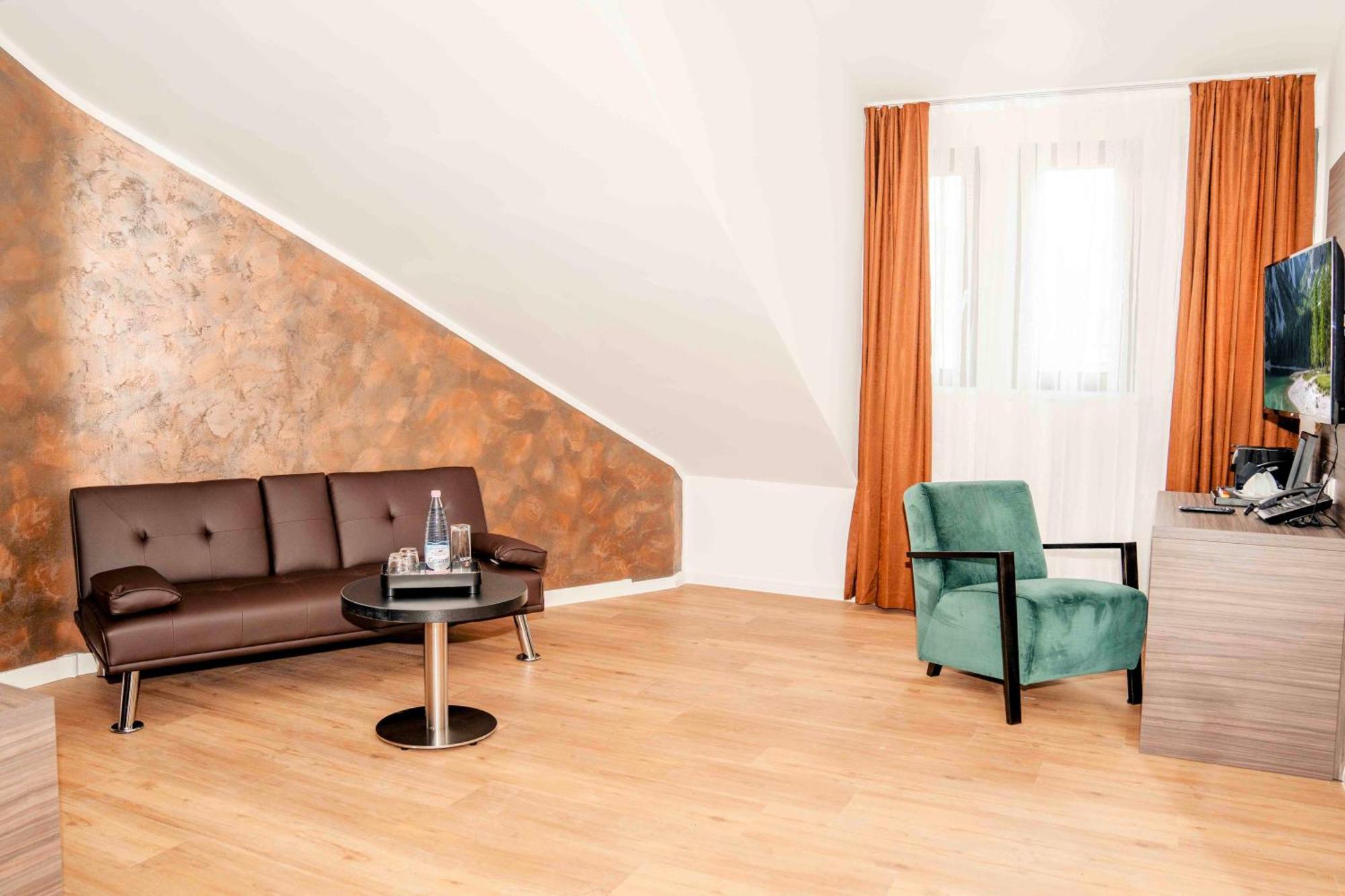 גוסלר Central Hotel & Lounge Adult Only מראה חיצוני תמונה