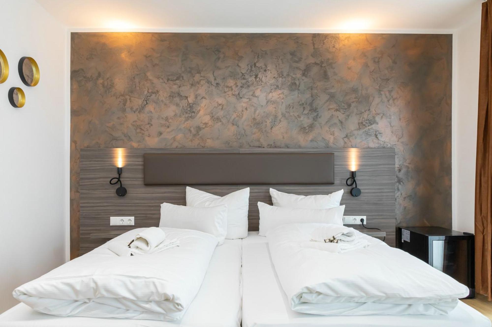 גוסלר Central Hotel & Lounge Adult Only מראה חיצוני תמונה
